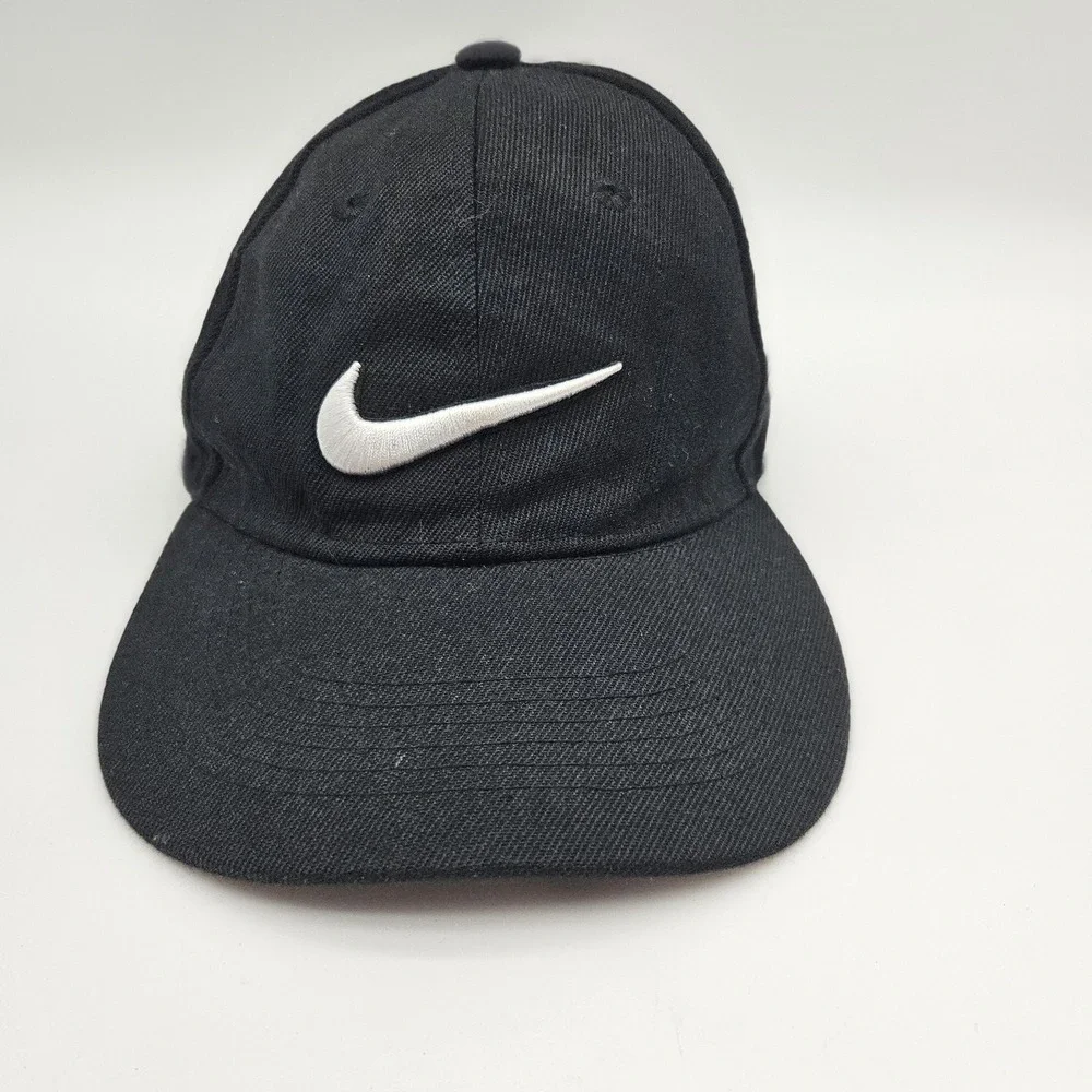 Nike Hat Cap Strap Back Youth One Size Black White Baseball Embroidered Swoosh